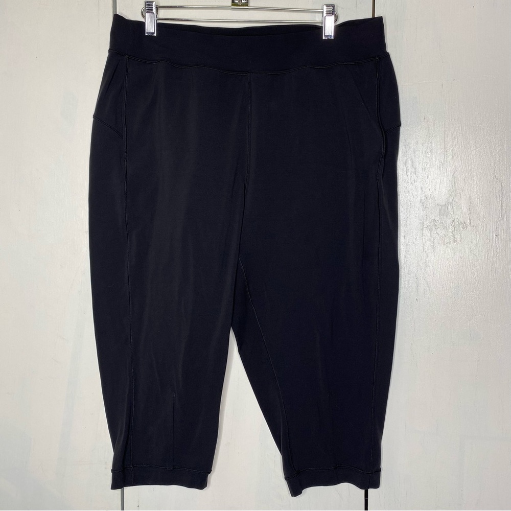 Lululemon Rejuvenate Crop pants size 12 black - Picture 3 of 8